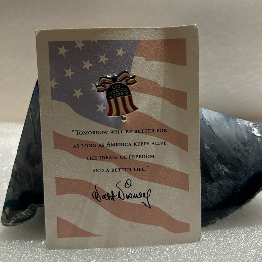 LET FREEDOM RING Exclusive Disney Cast Member Pin to Commemorate 9/11